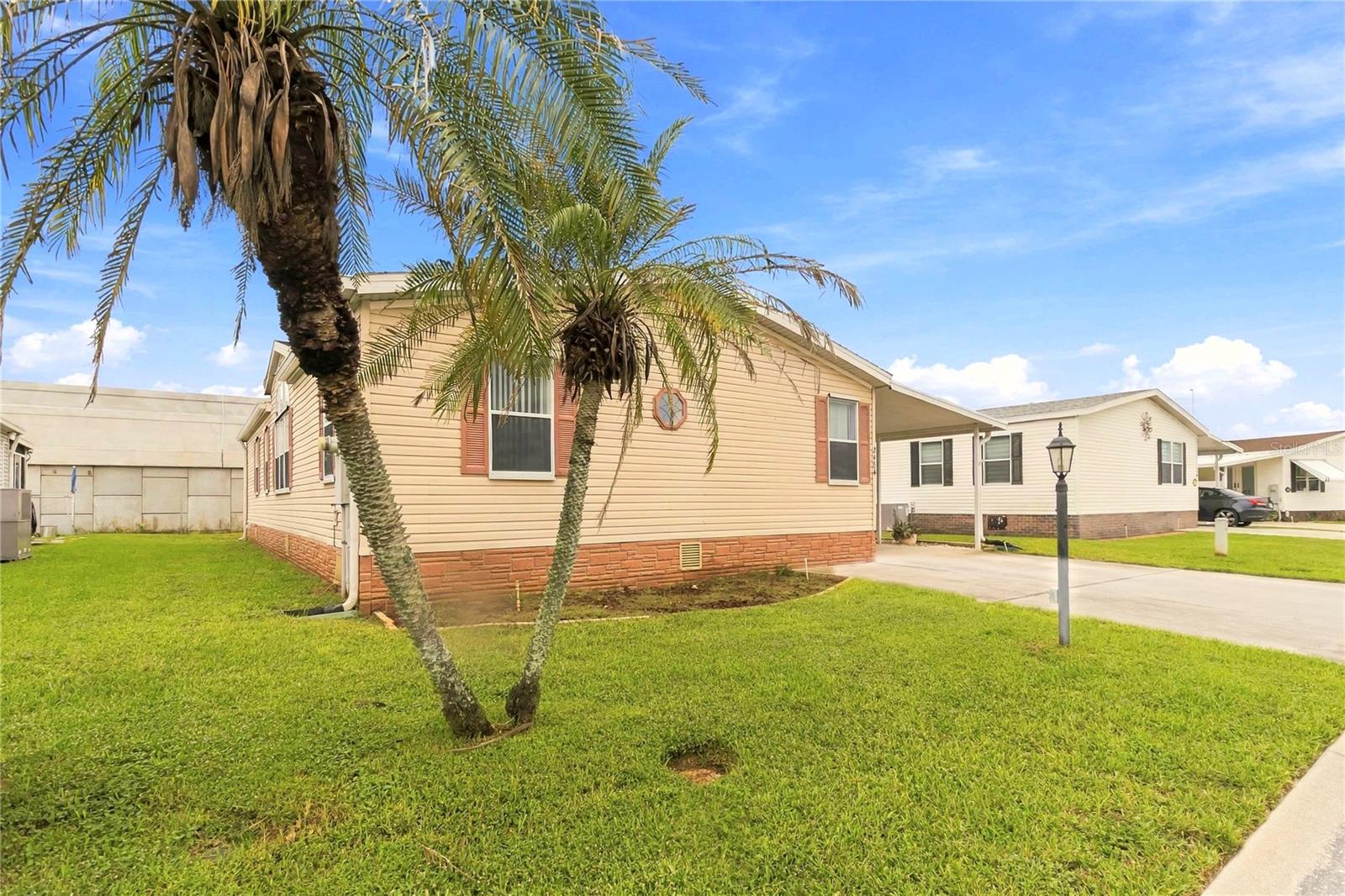 Listing photo 3 for 2484 Longpine Ln