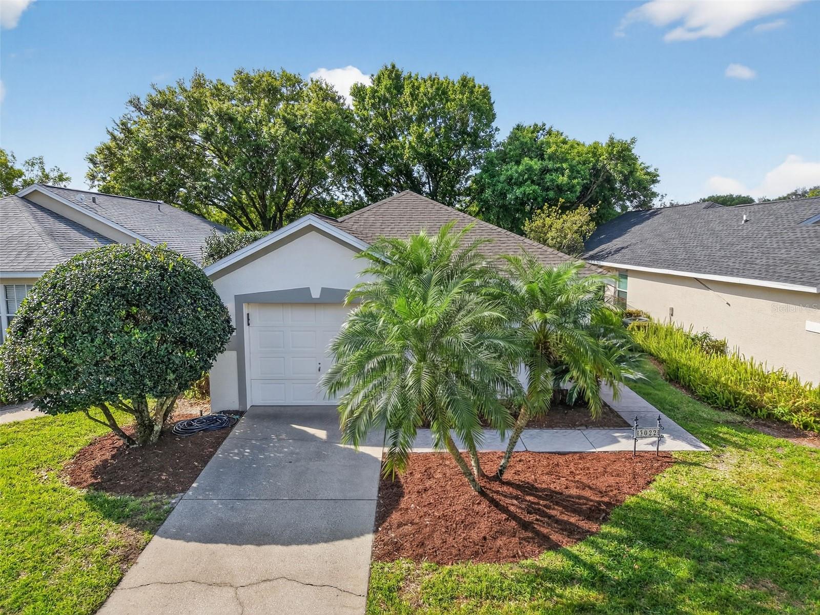 Listing photo 1 for 3022 Andover Ct