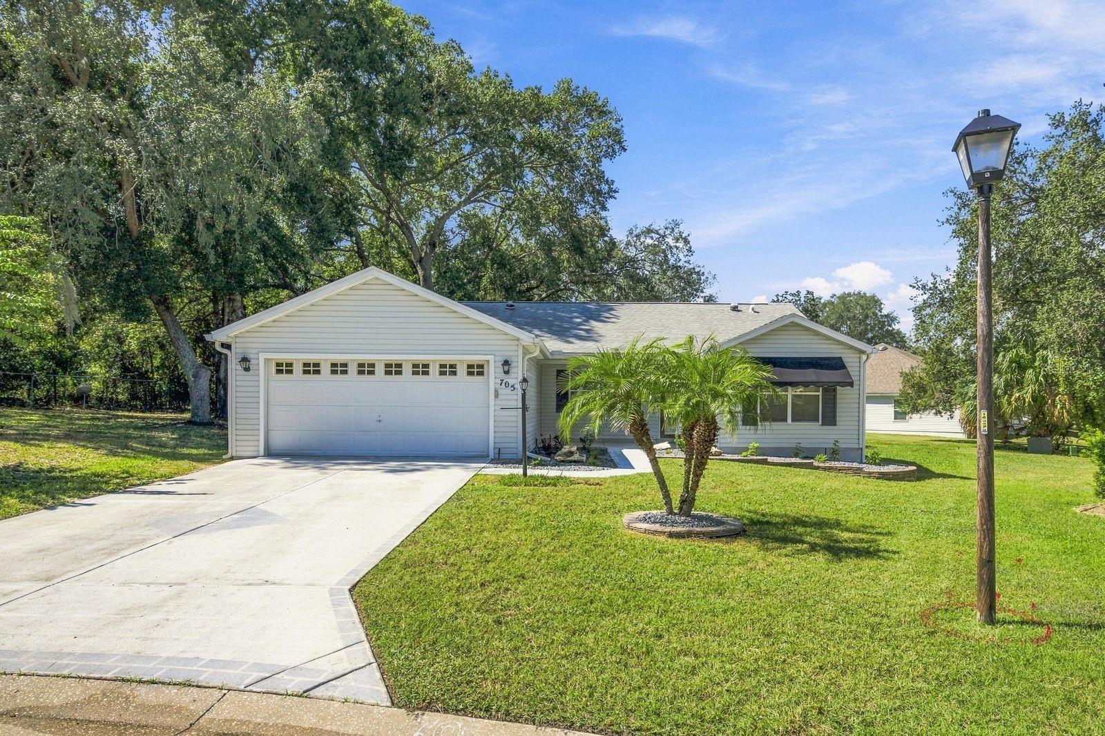Listing photo 1 for 705 Murray Ln