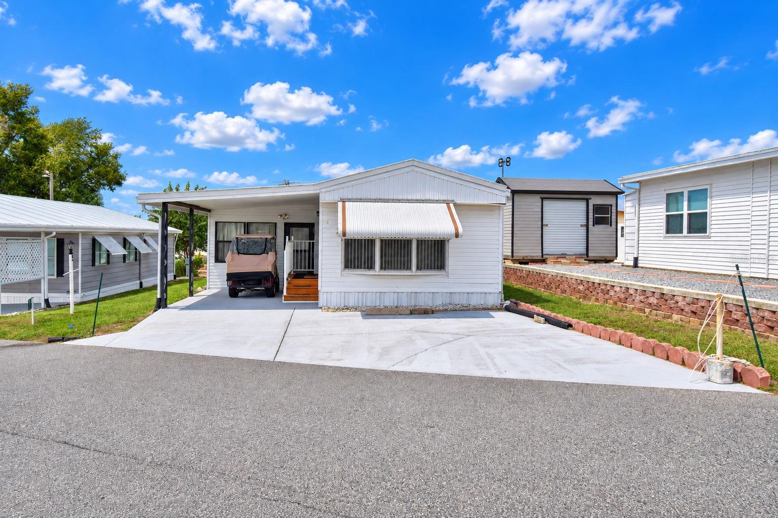 Listing photo 2 for 251 Patterson Rd #d4