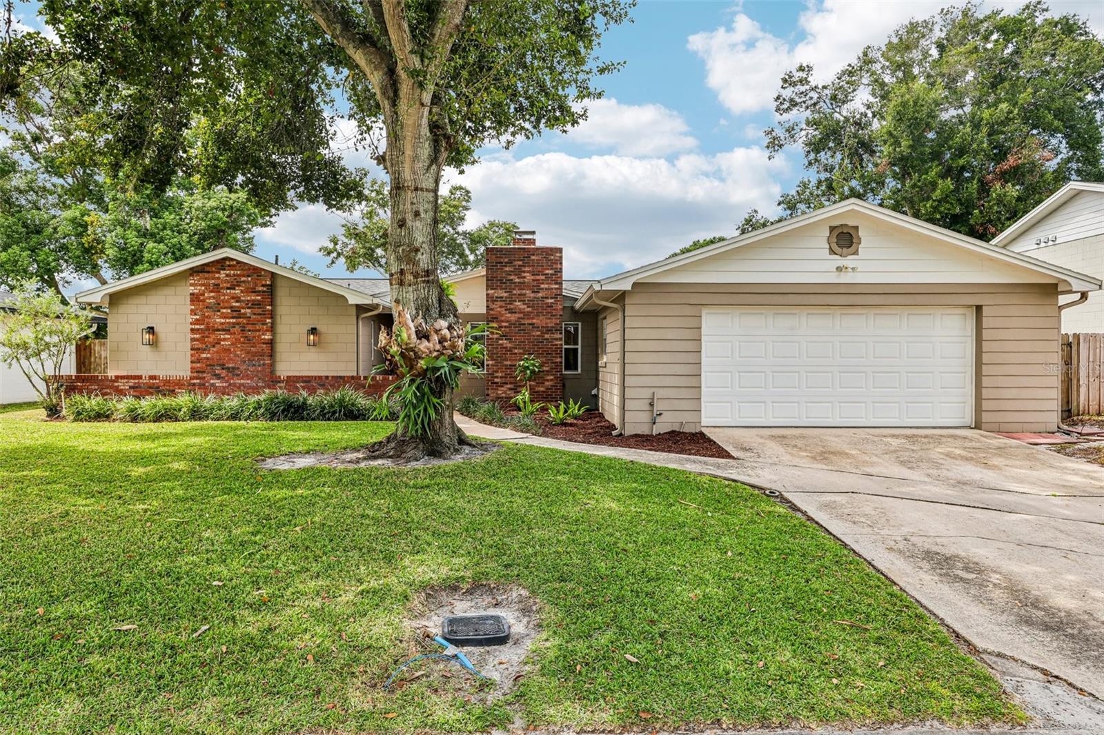 Listing photo for 1519 Glastonberry Rd