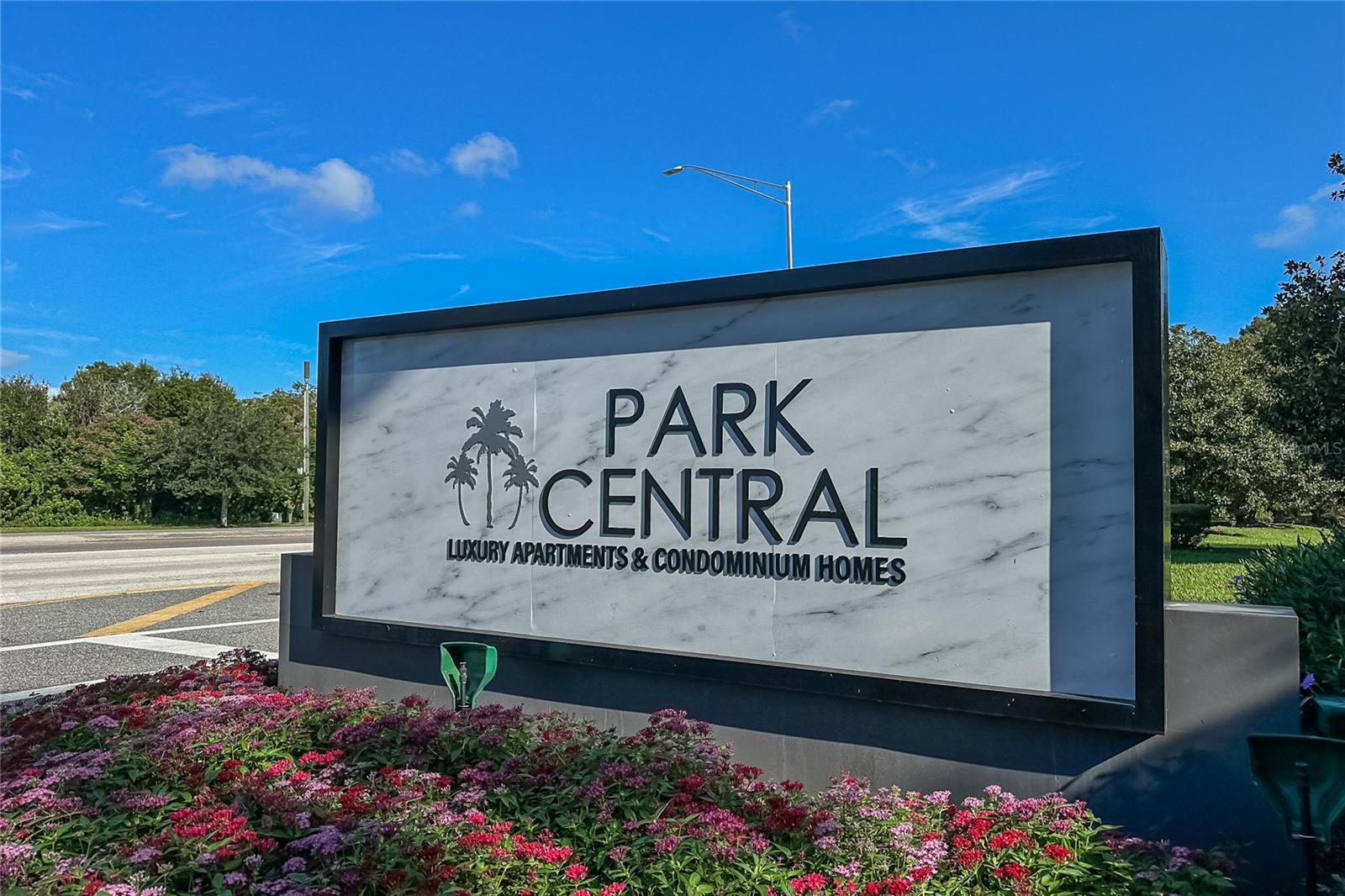 Listing photo 1 for 5029 City St #1818
