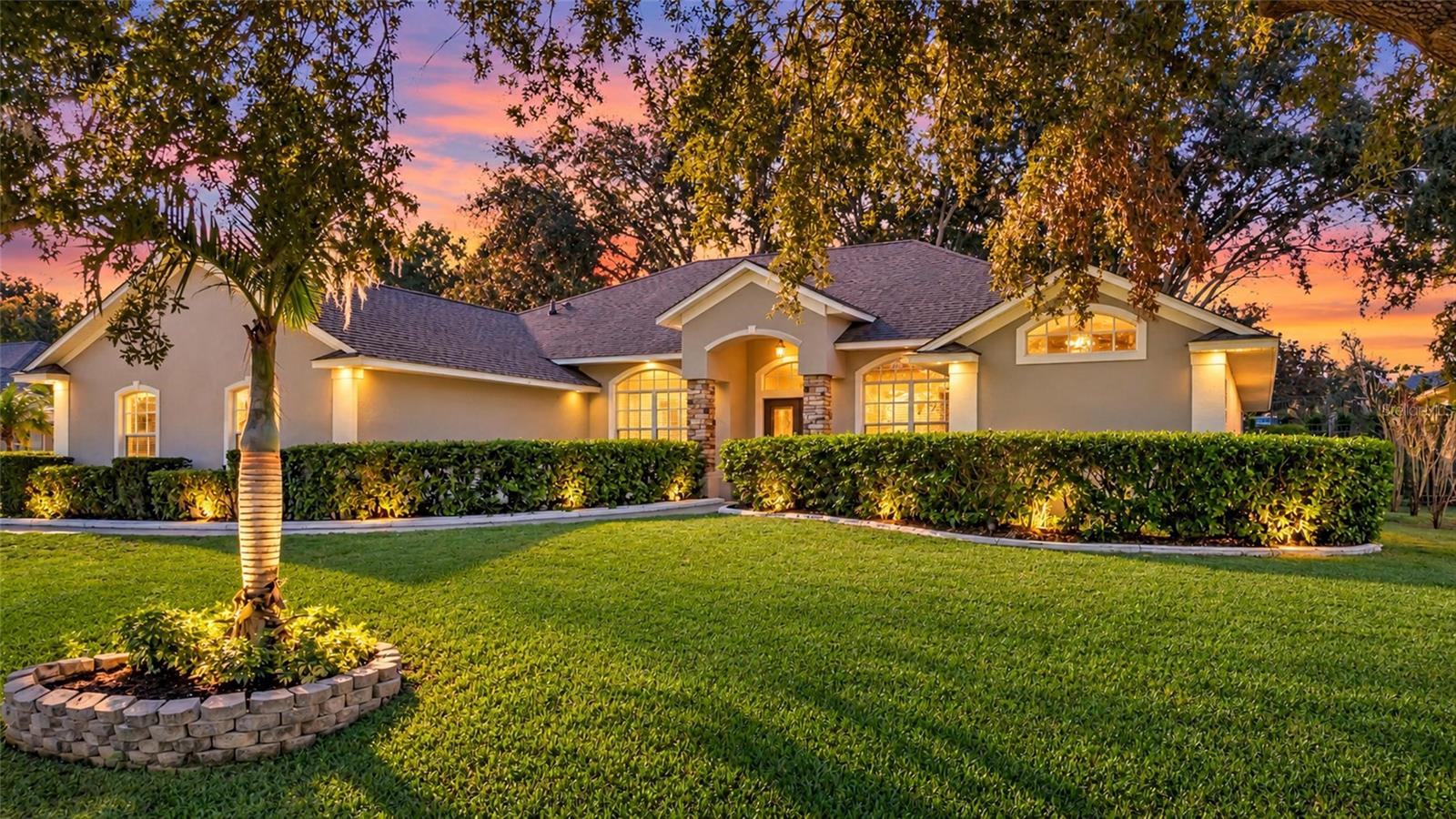 Listing photo 1 for 10504 Jardim De Largo St