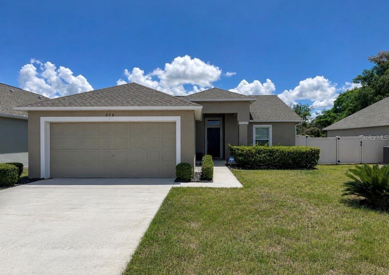 Listing photo 1 for 276 Arbuthnot St