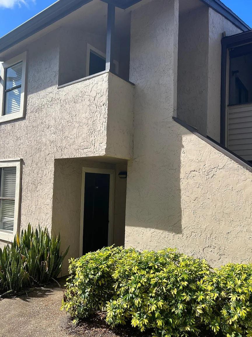 Listing photo 2 for 3032 Antique Oaks Cir #145
