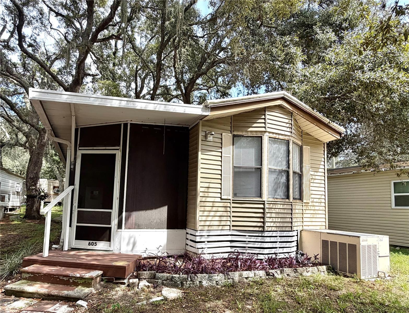 Listing photo for 3000 Clarcona Rd #605