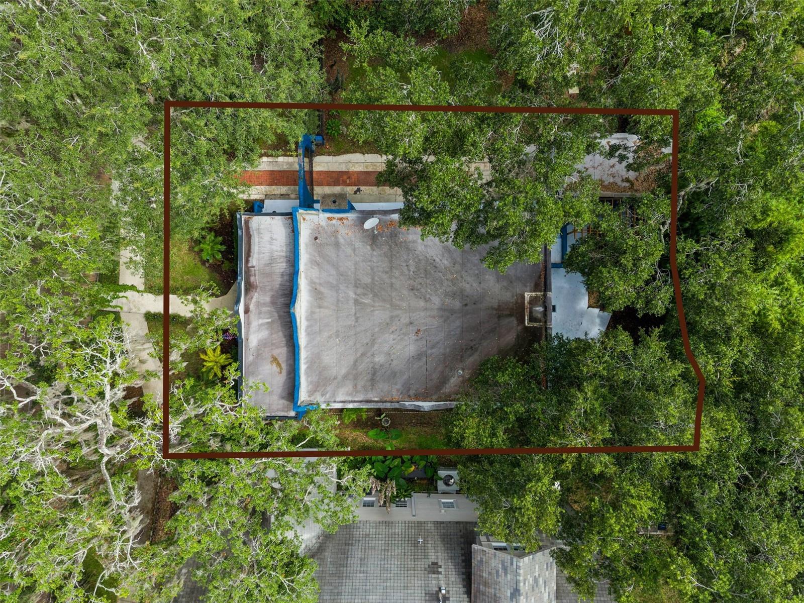 Listing photo 3 for 215 S Lawsona Blvd