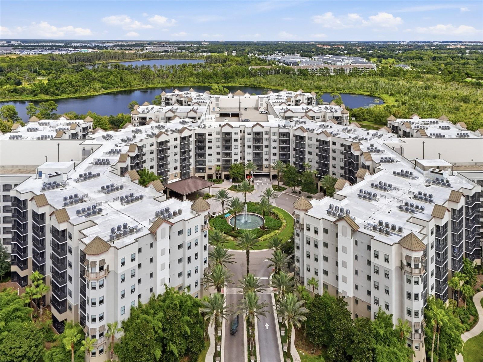 Listing photo 1 for 14501 Grove Resort #2304