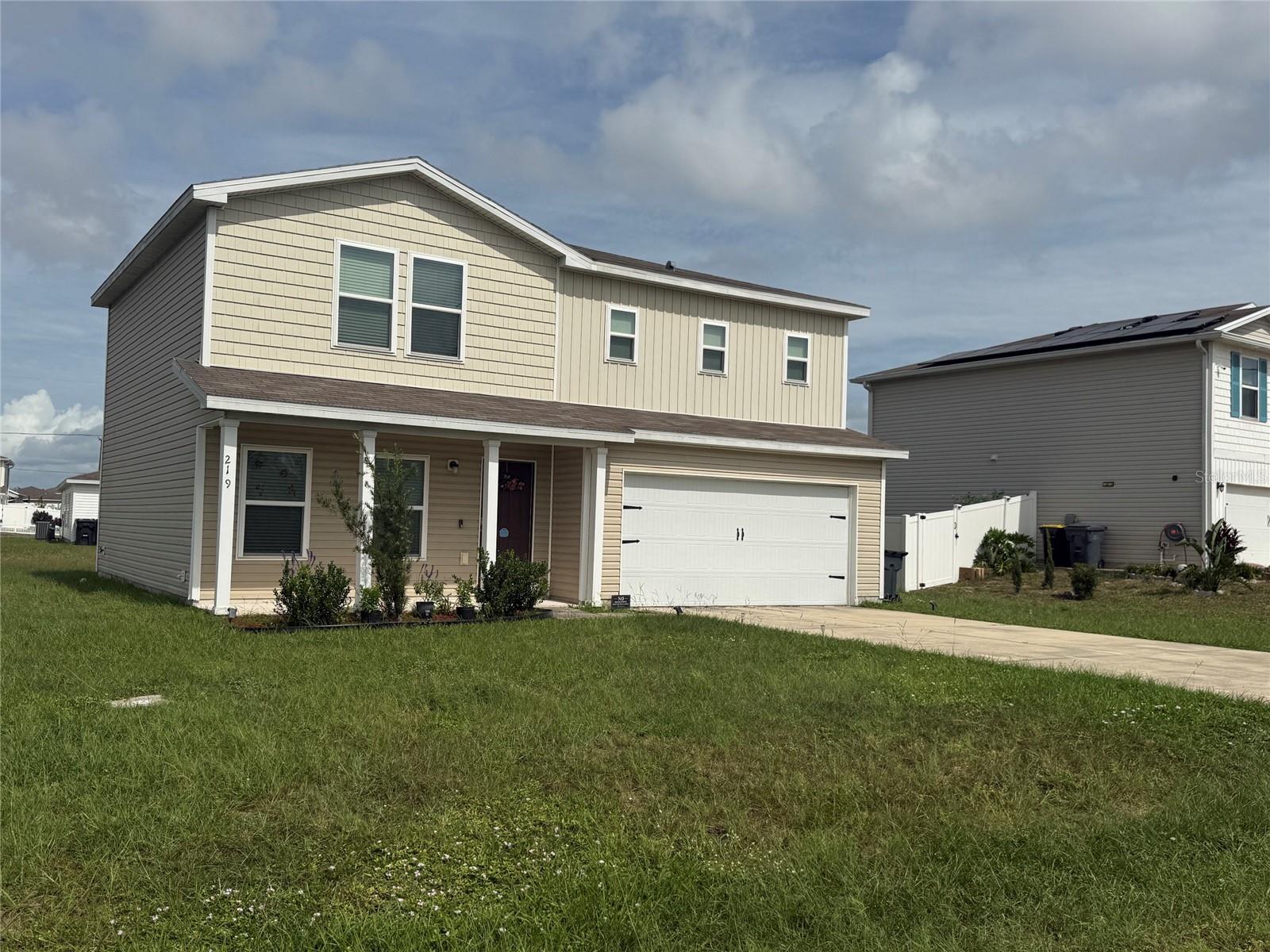 Listing photo for 219 Hyacinth Ct