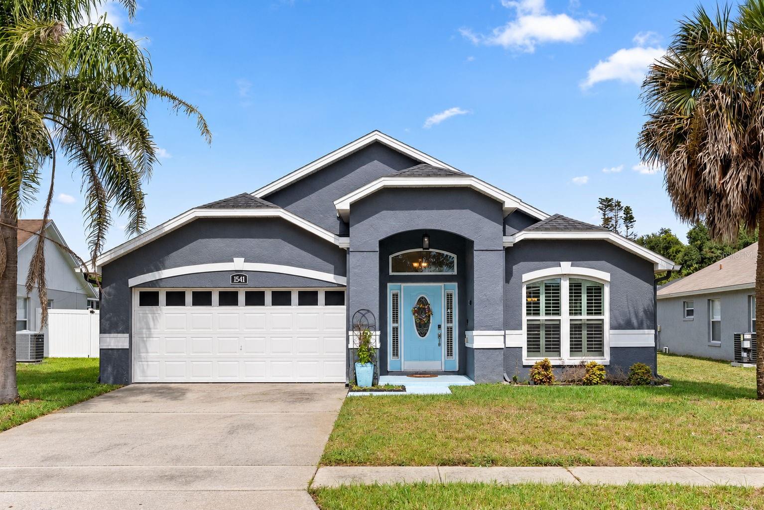 Listing photo 1 for 1541 Indian Oaks Trl