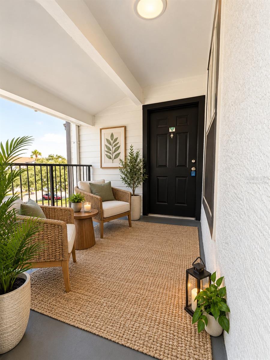 Listing photo 1 for 2202 Key West Ct #633