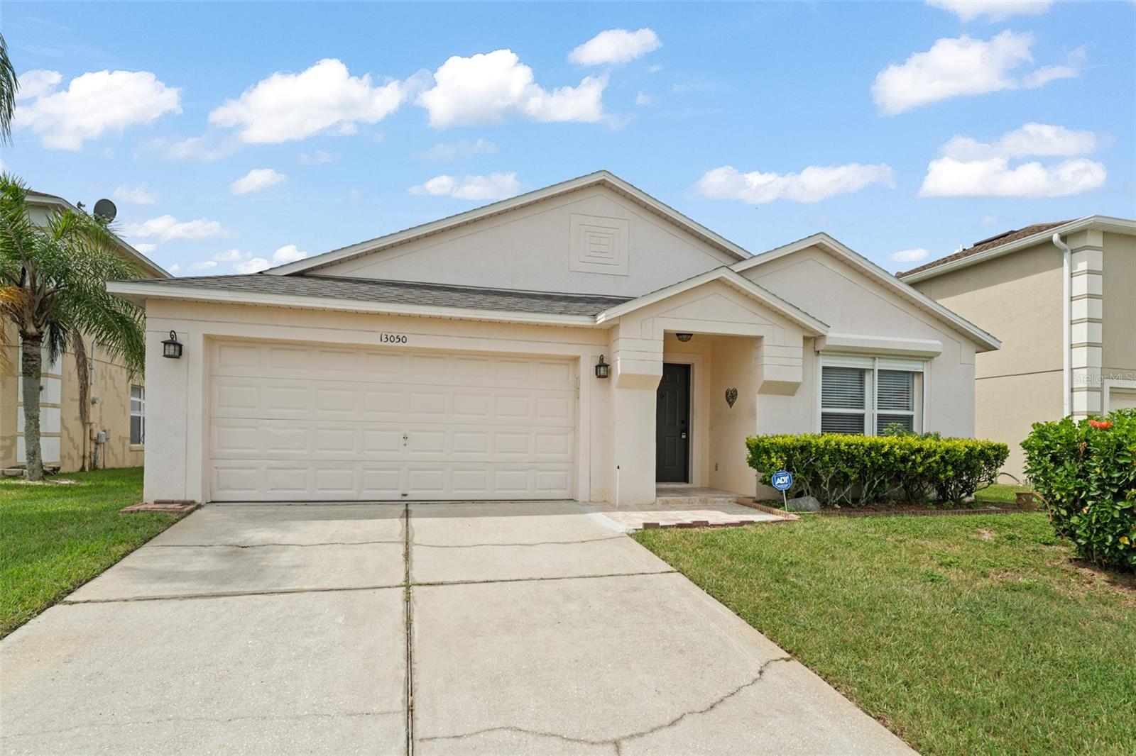 Listing photo 1 for 13050 Prairie Meadows Dr