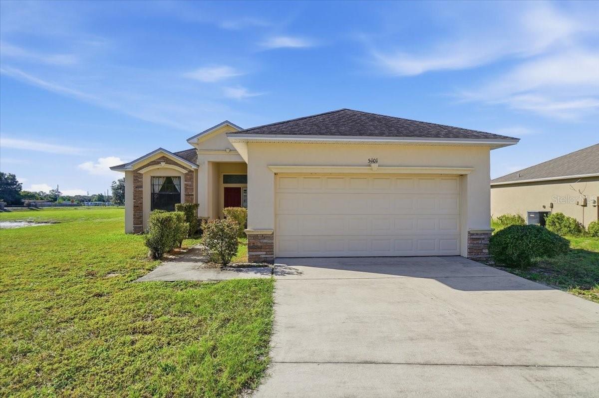 Listing photo 1 for 5101 Magnolia Preserve Blvd
