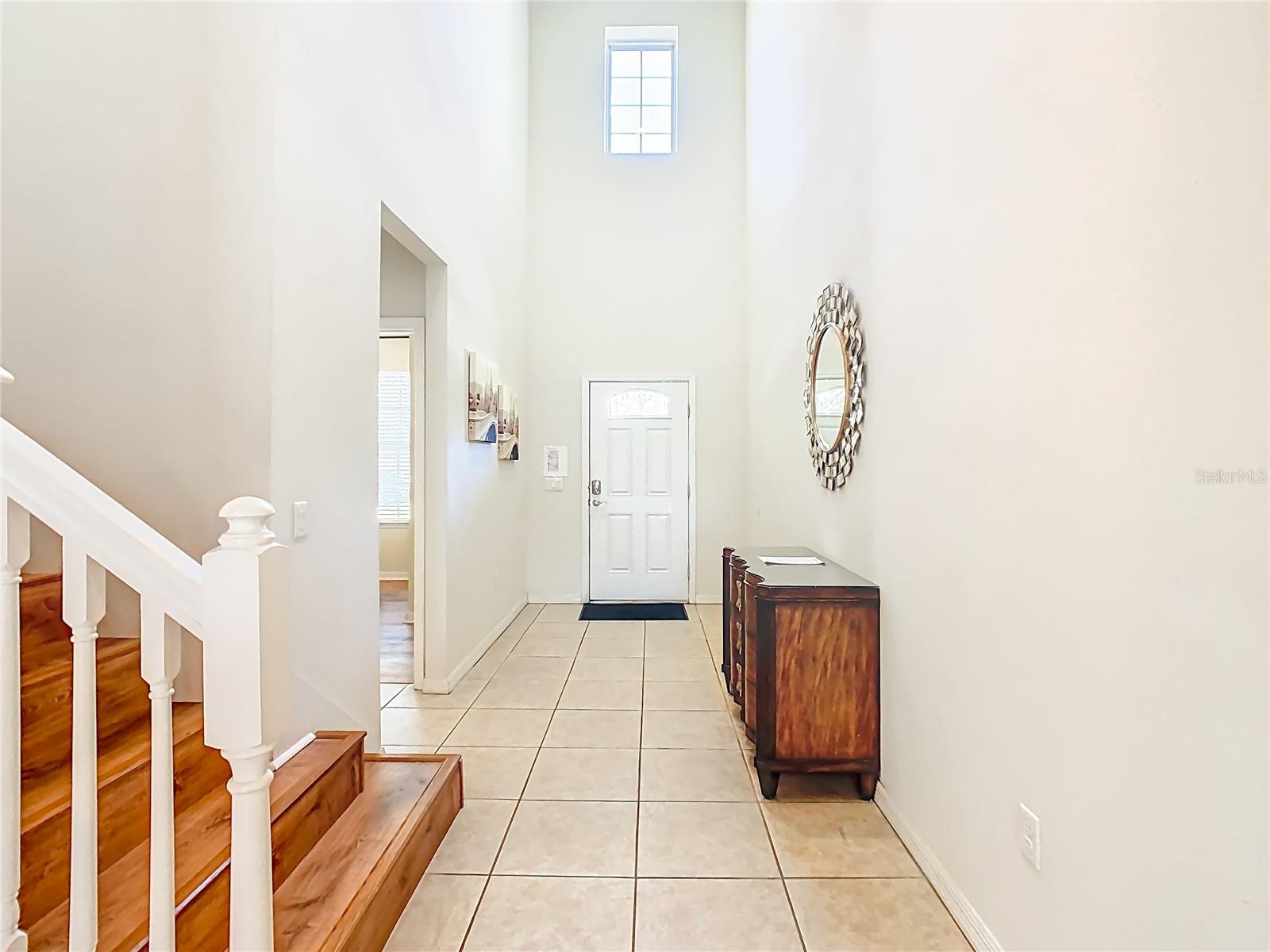 Listing photo 3 for 2187 Tripoli Ct