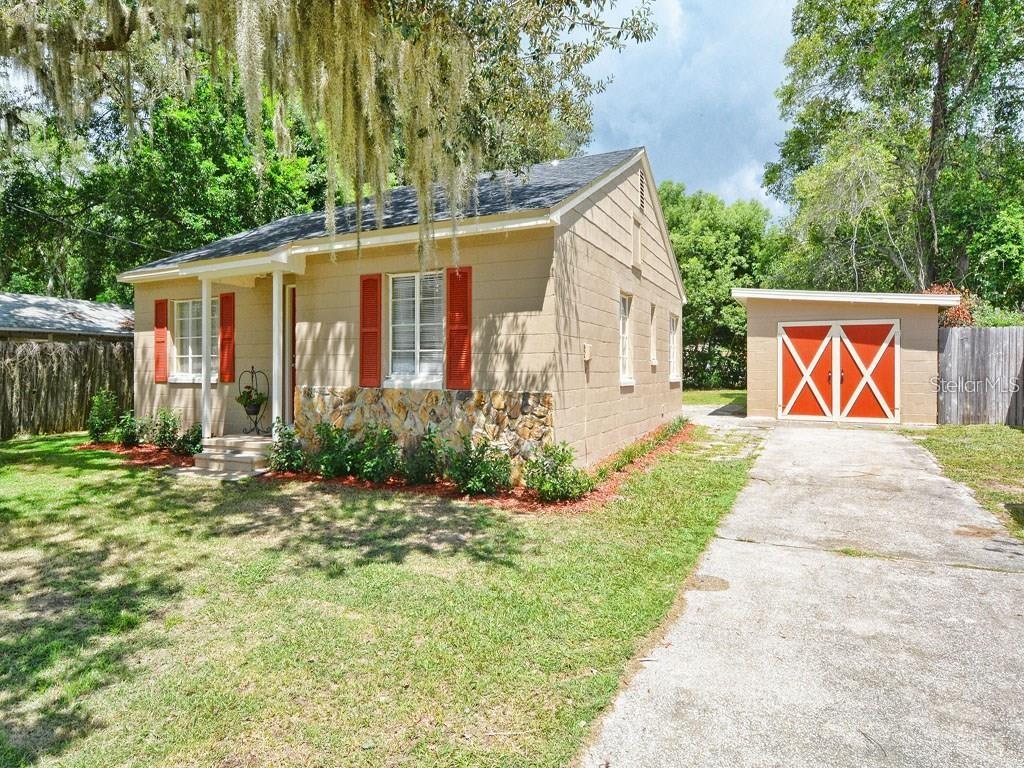 Listing photo 1 for 306 N Moss St