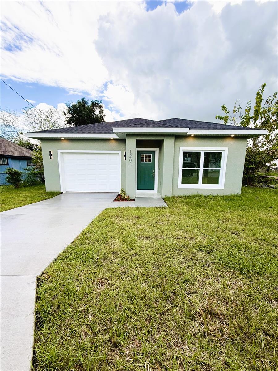 Listing photo 2 for 1205 Avenue K