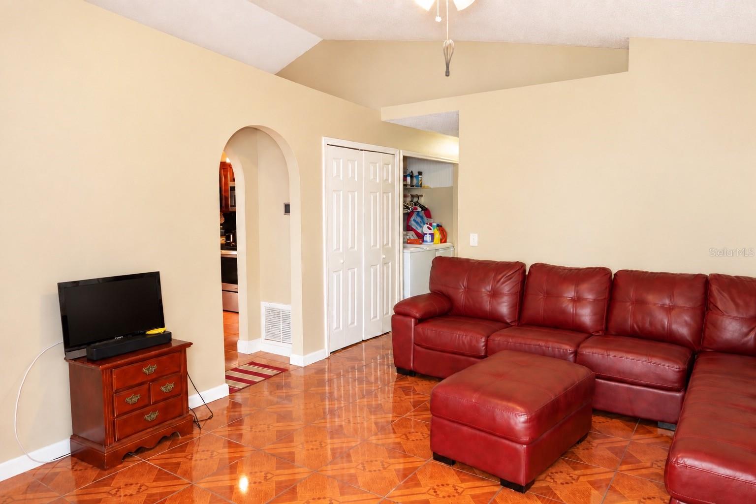 Listing photo 2 for 11658 Purple Lilac Cir