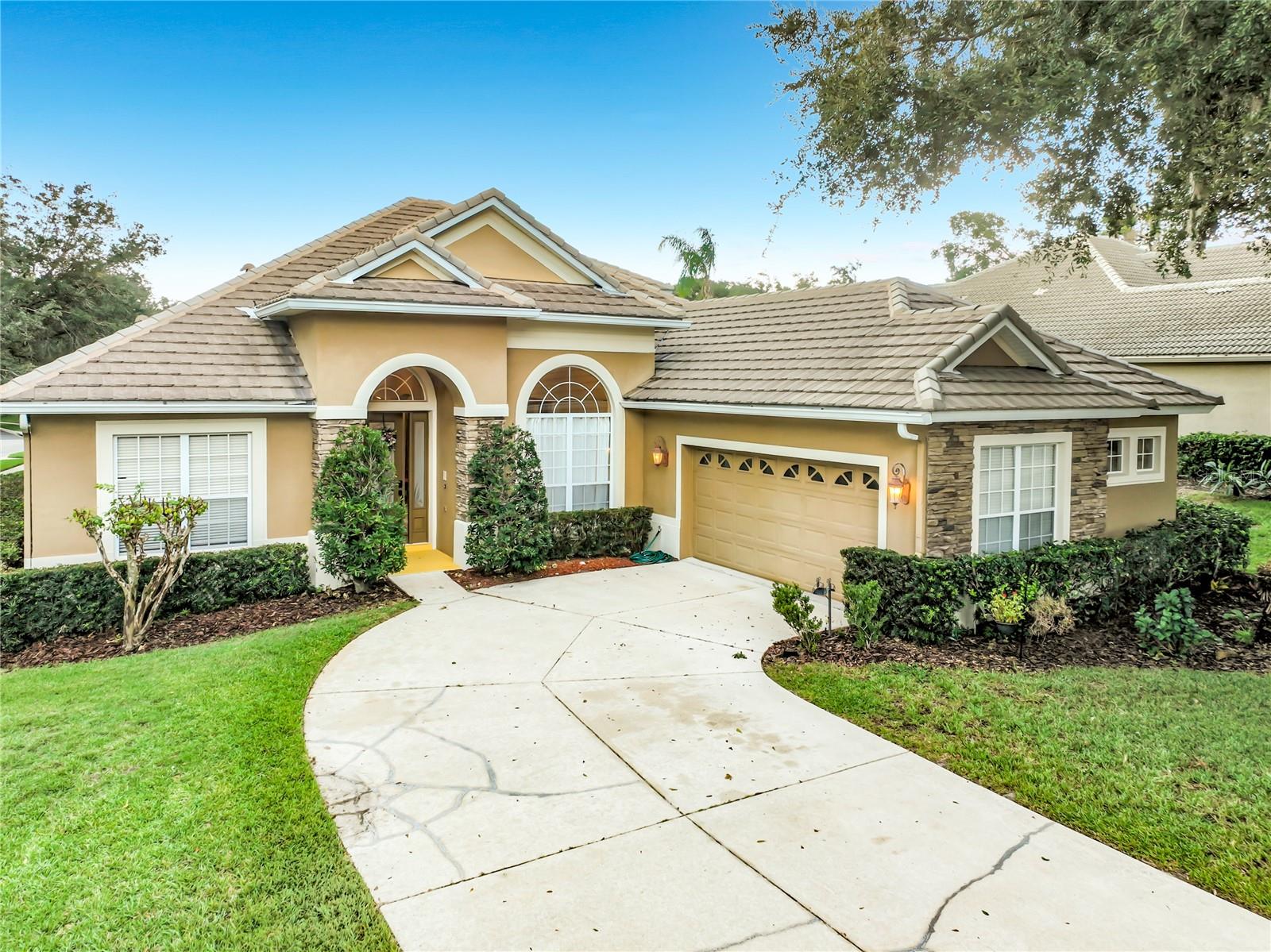 Listing photo 2 for 1244 Gatwick Loop