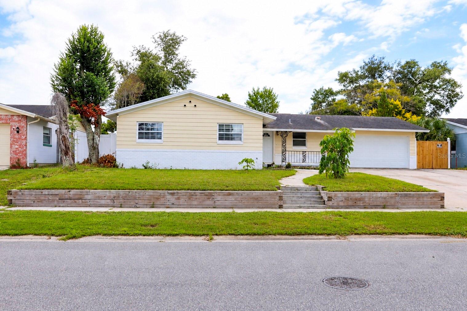 Listing photo 2 for 4828 Judy Ann Ct