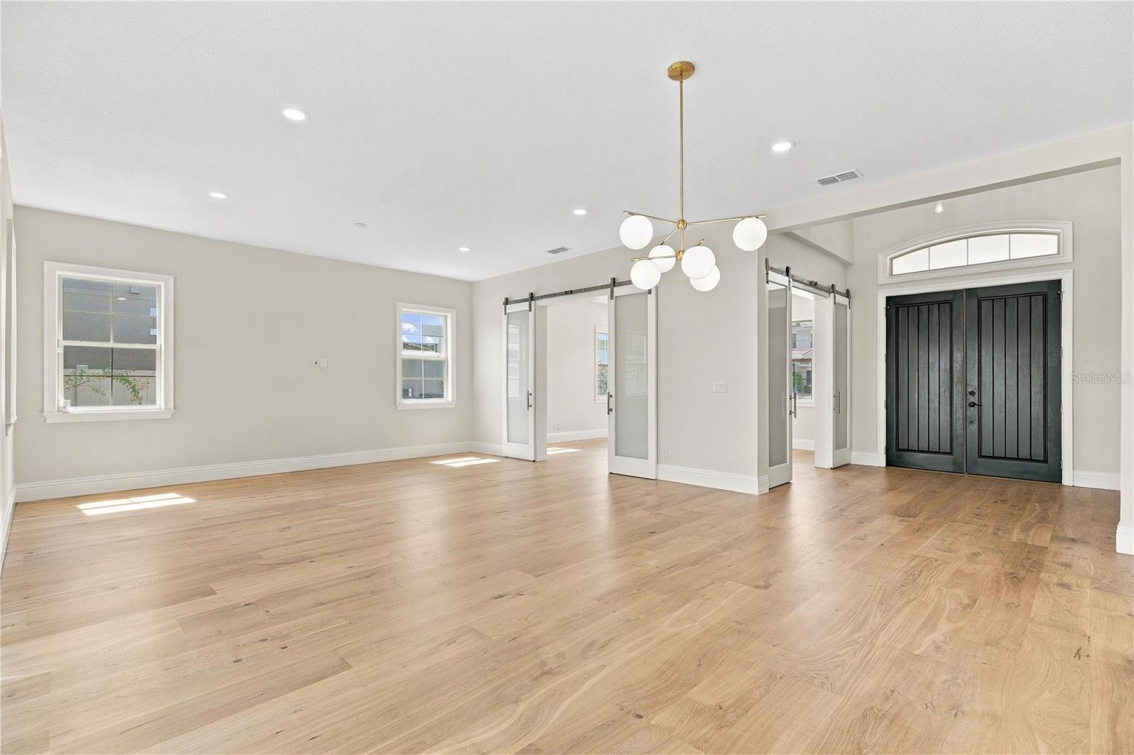 Listing photo 2 for 228 Stanton Estates Cir