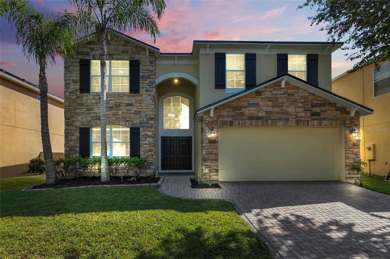 Listing photo 1 for 12703 Moss Park Ridge Dr