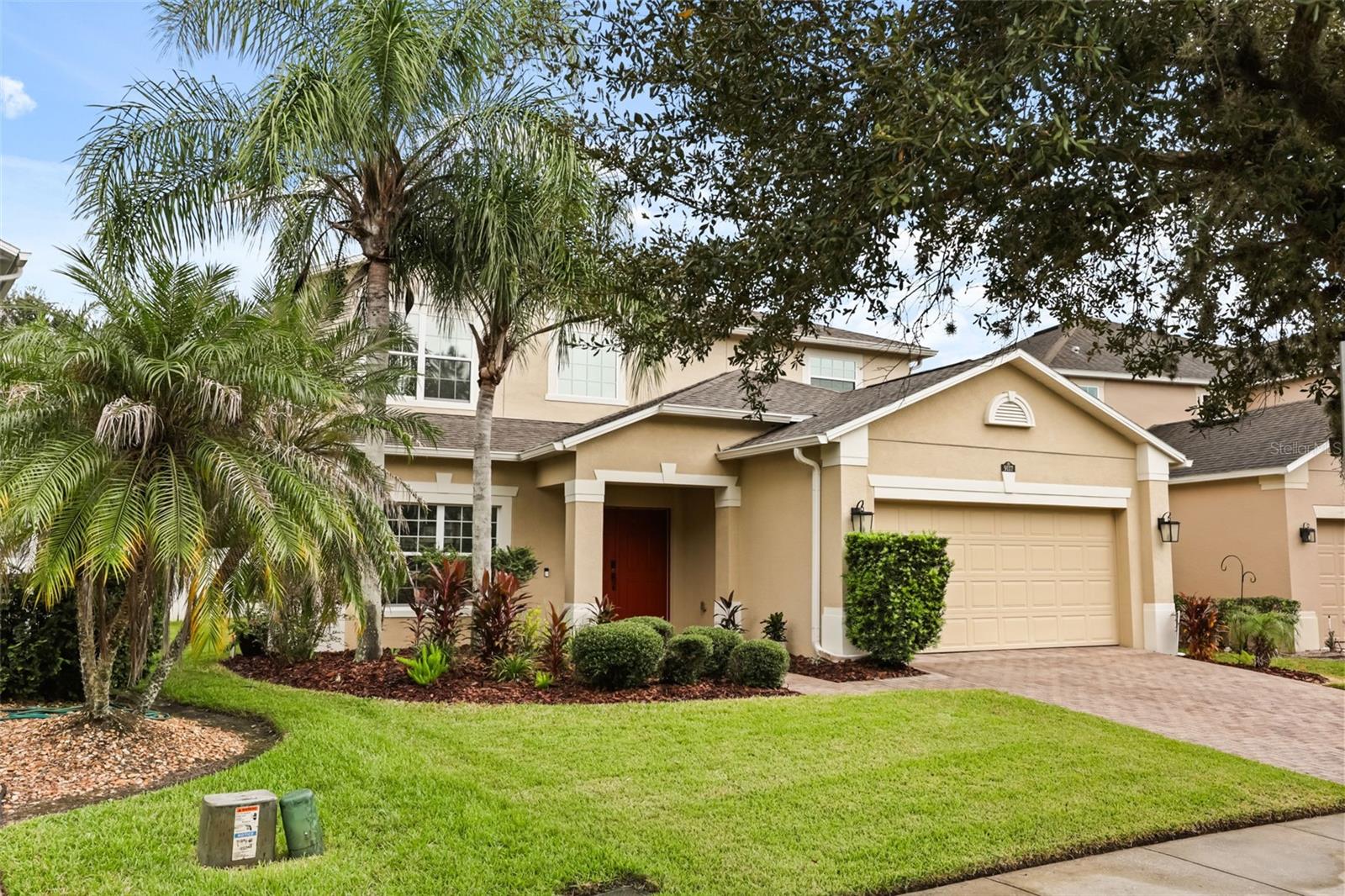 Listing photo 2 for 9117 Oak Commons Way