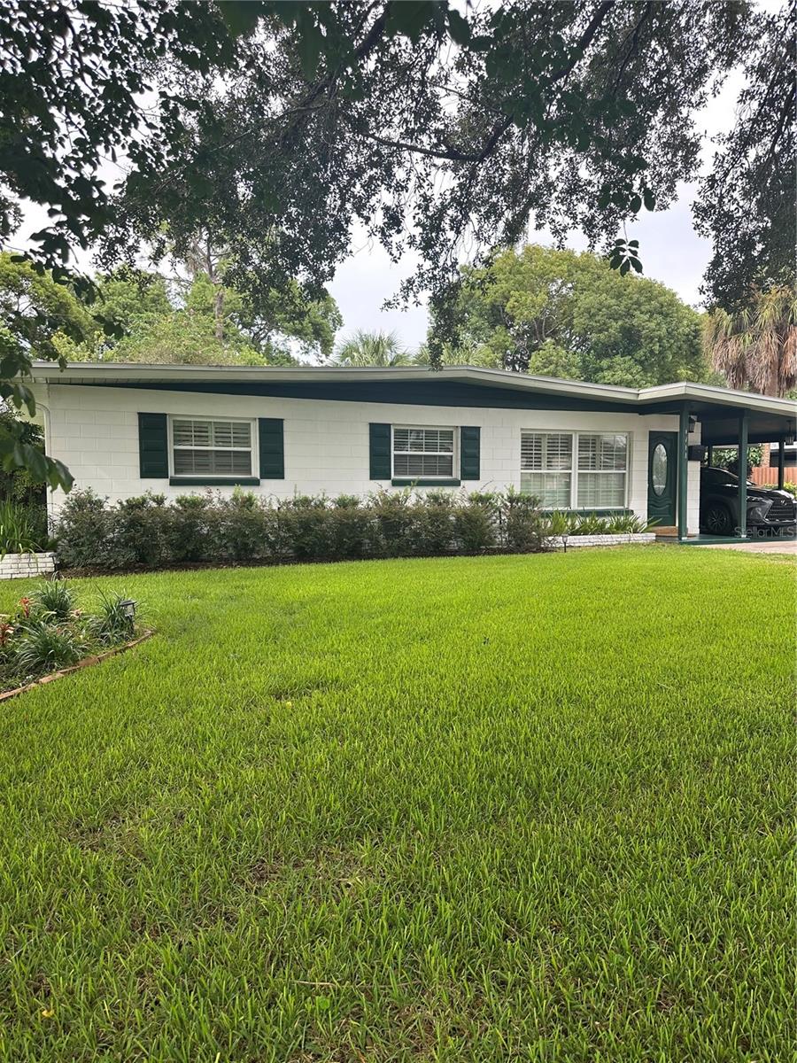 Listing photo 2 for 1711 Beatrice Dr