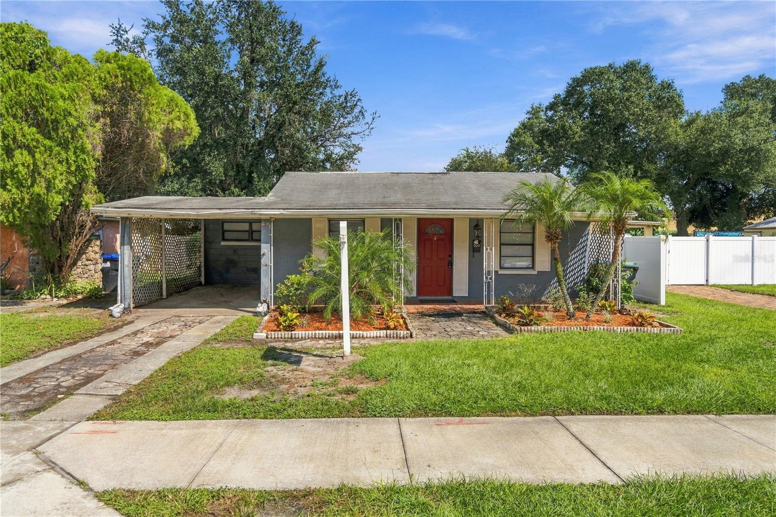 Listing photo 2 for 310 Granada Dr