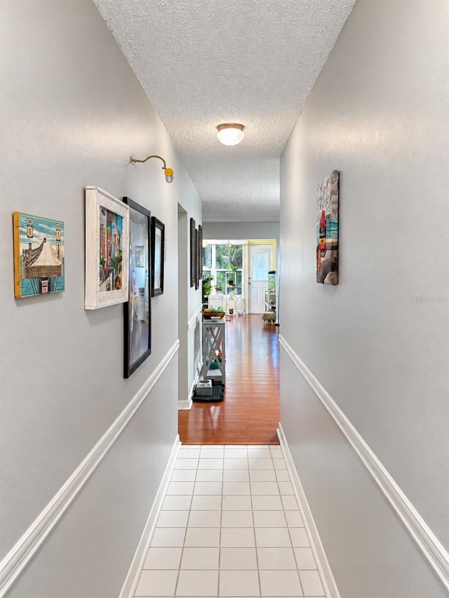 Listing photo 3 for 200 El Camino Dr #102