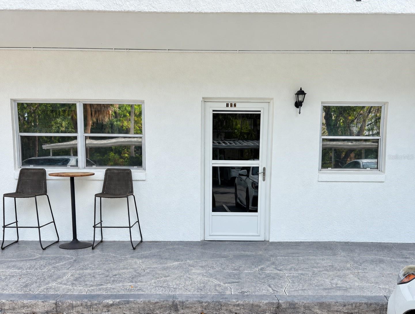 Listing photo 2 for 200 El Camino Dr #102