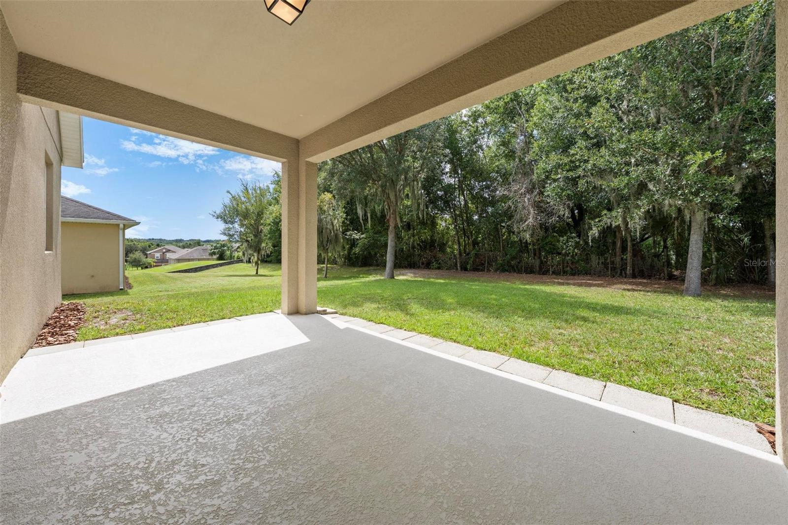 Listing photo 2 for 3729 Chandler Estates Dr