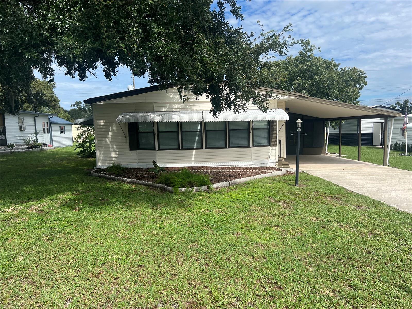 Listing photo 1 for 310 Martin Dr