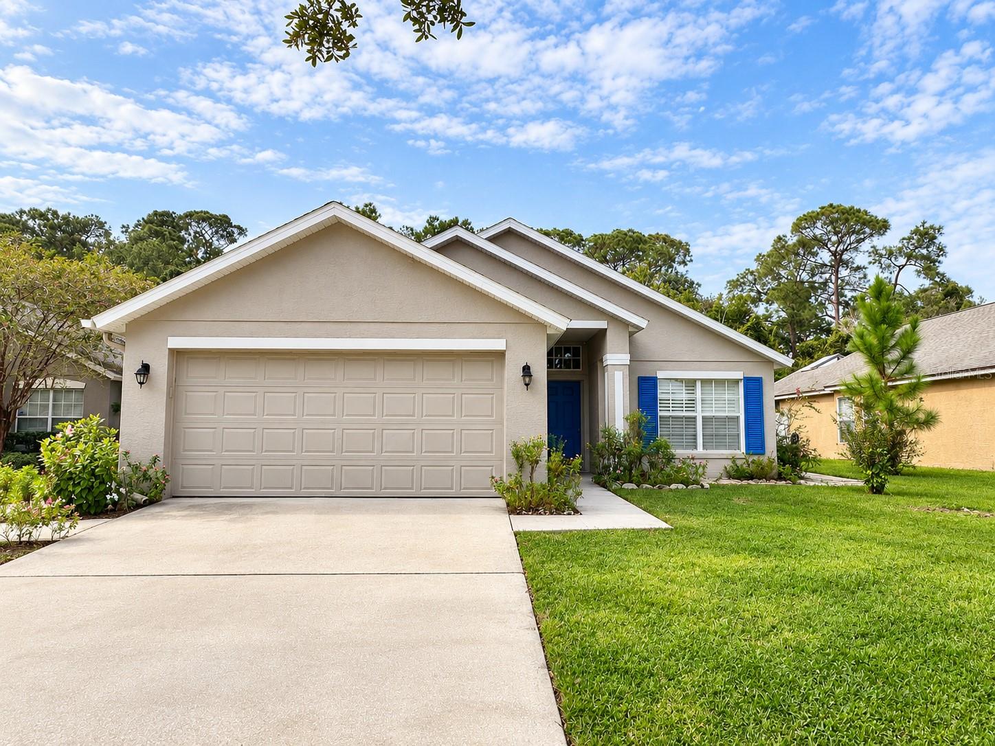 Listing photo 1 for 527 Dunoon St