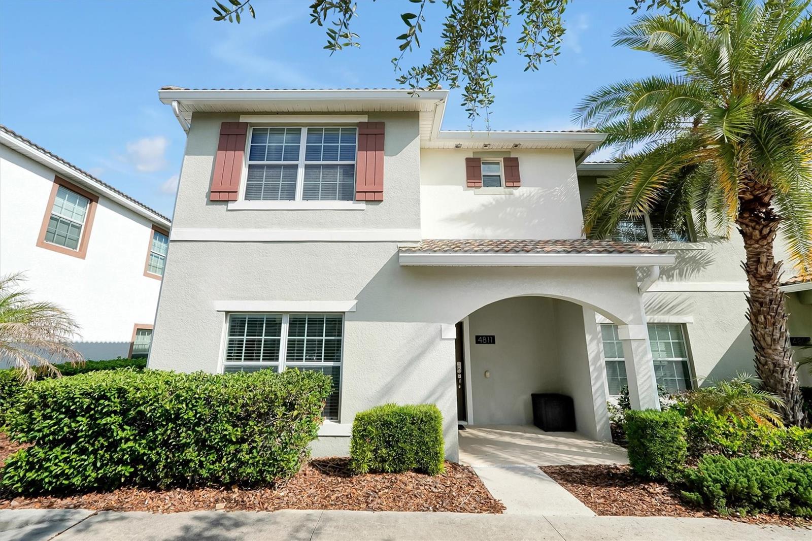 Listing photo 1 for 4811 Brier Rose Ln