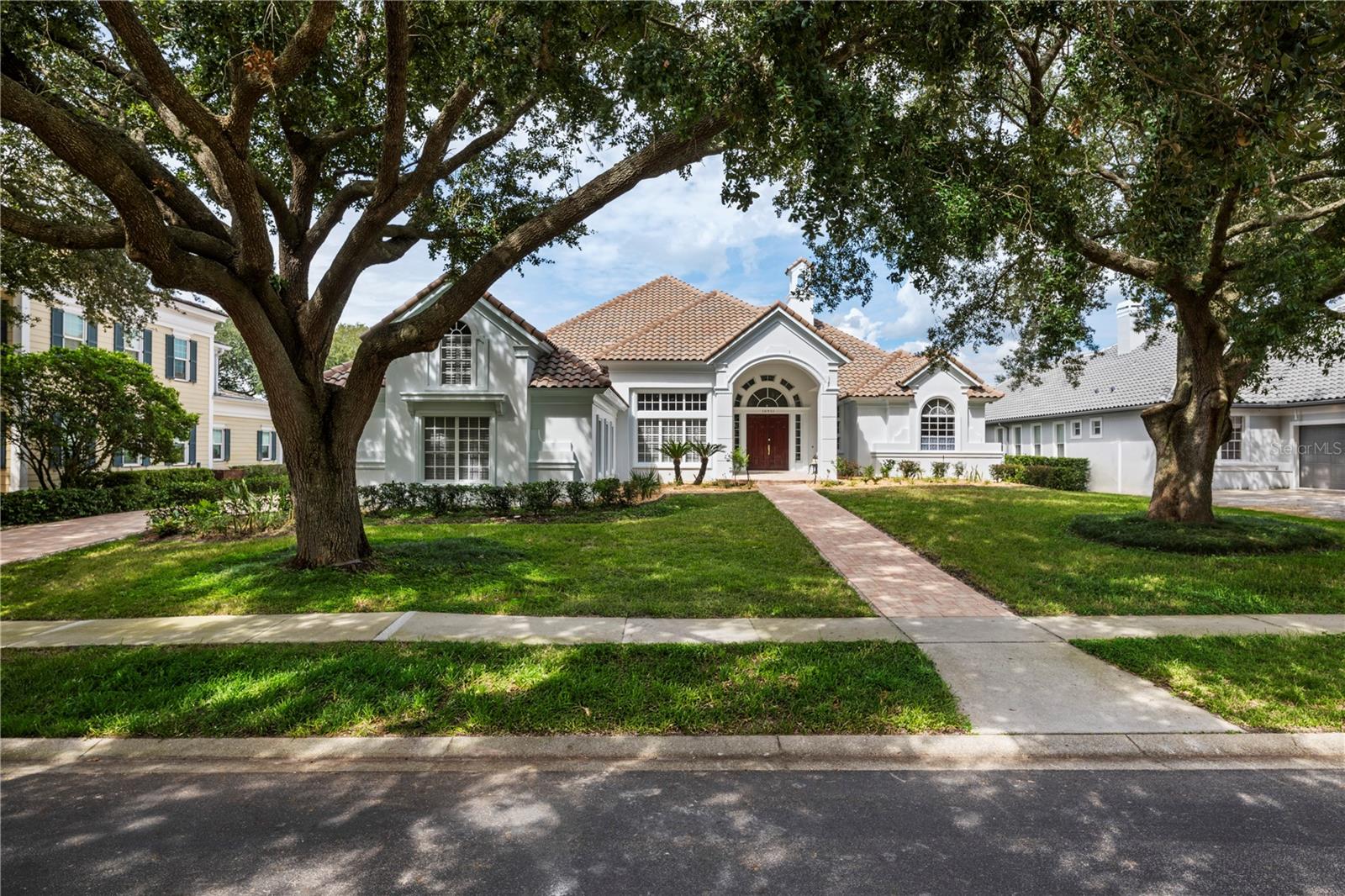 Listing photo 2 for 10951 Emerald Chase Dr