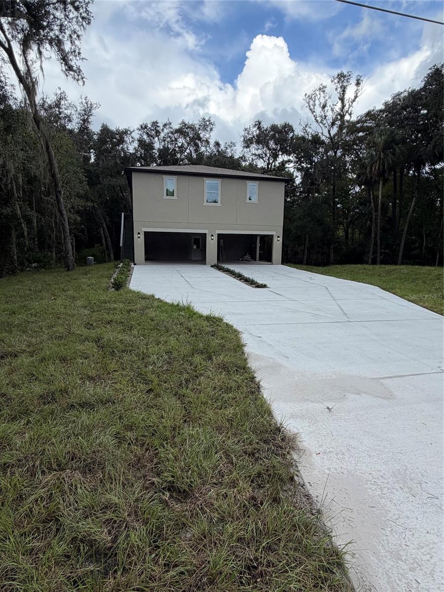 Listing photo 1 for 1784 Lake Harney Rd