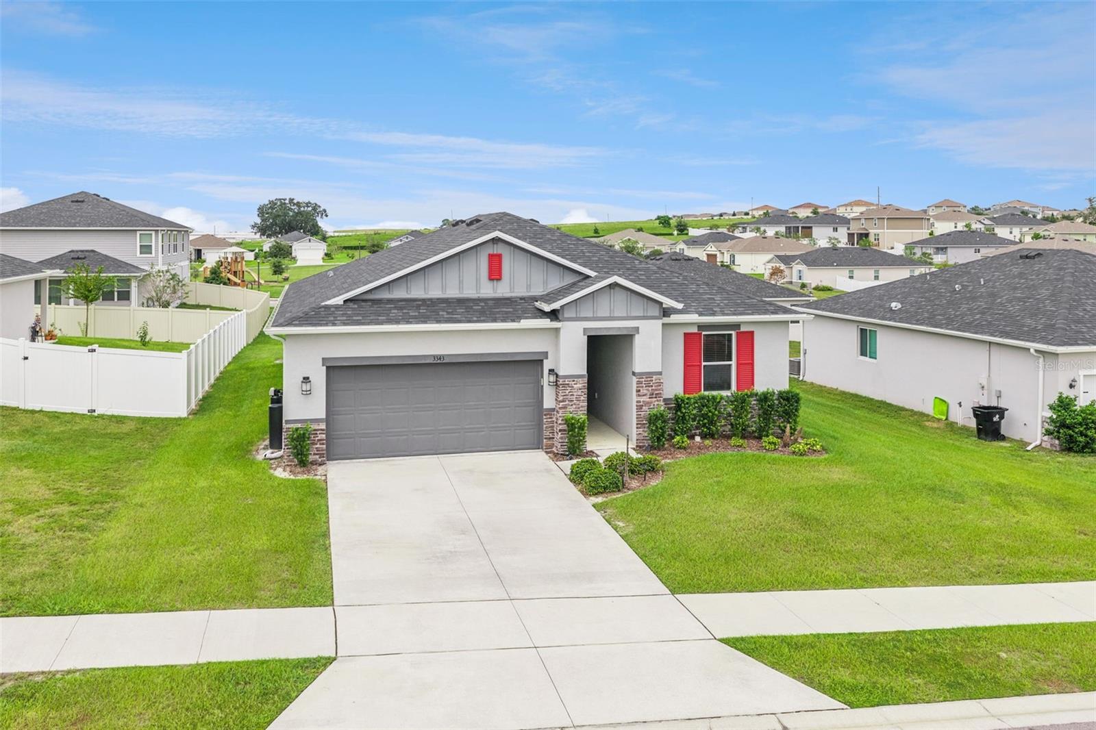 Listing photo 3 for 3343 Pink Oleander Ave