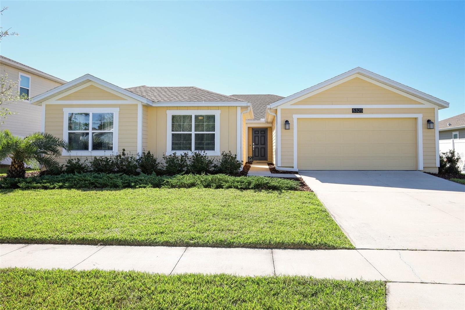 Listing photo 2 for 5325 Red Coral Cir