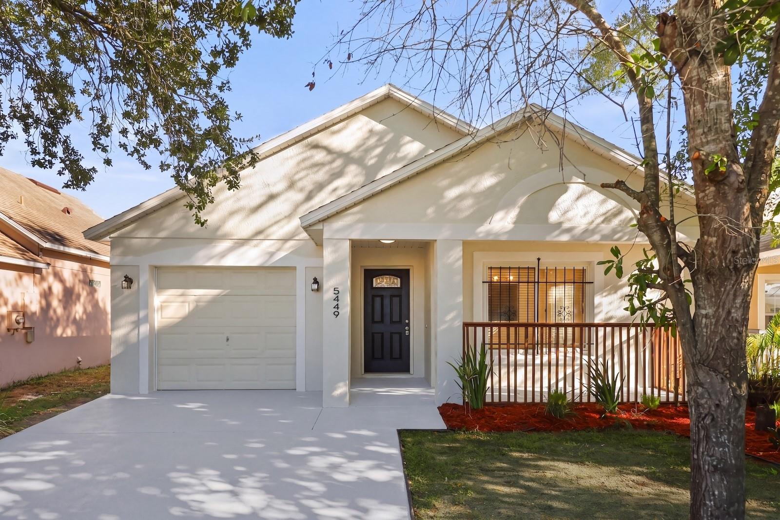 Listing photo 1 for 5449 Wood Crossing St