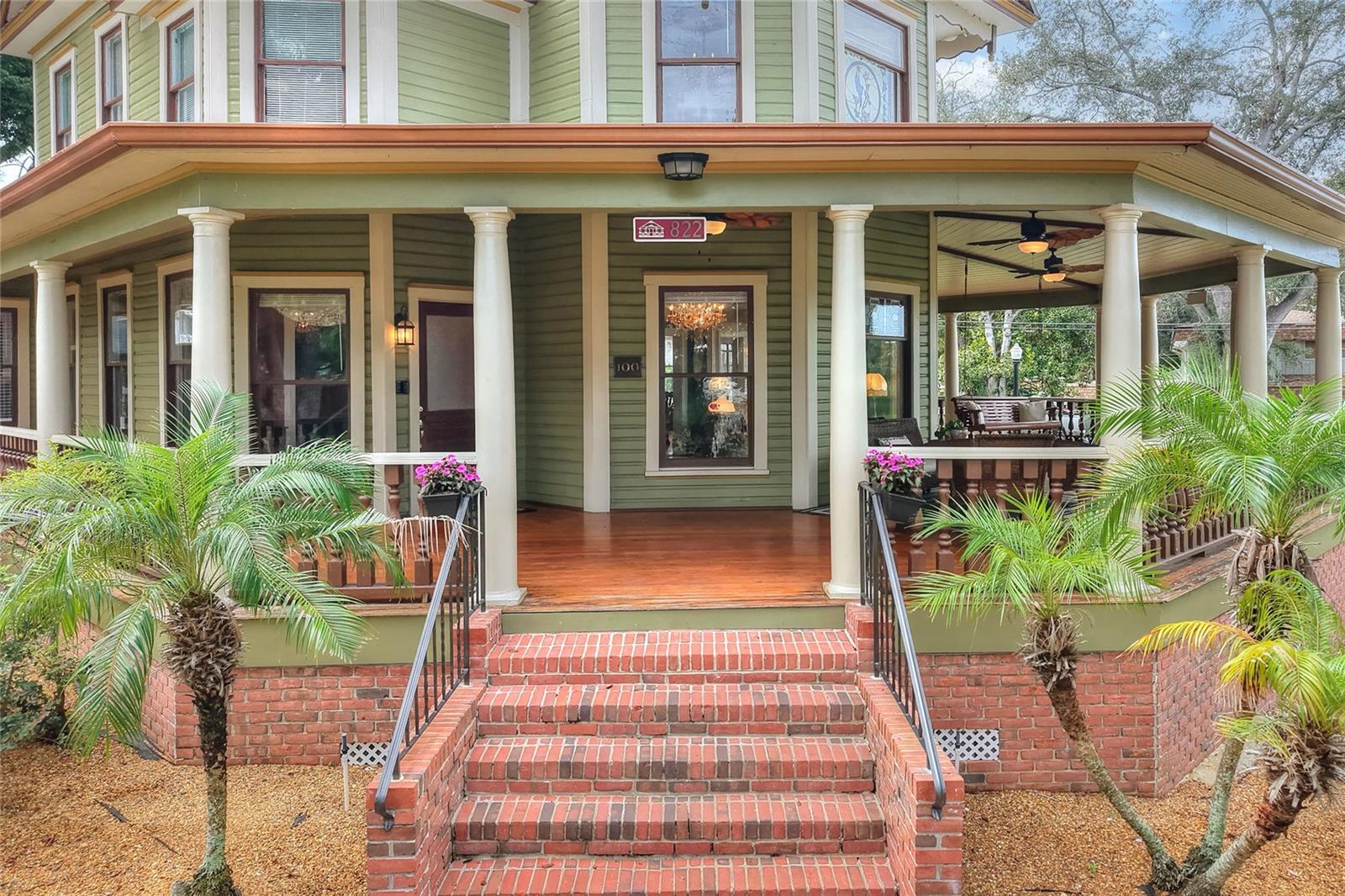 Listing photo 3 for 822 W Patterson St