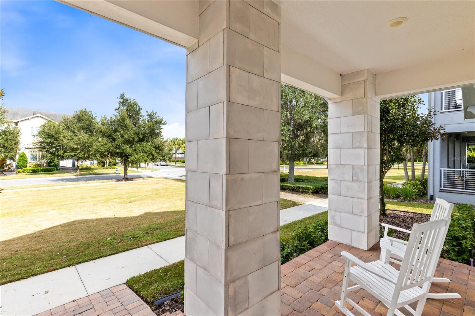 Listing photo 2 for 13345 Beebe Aly