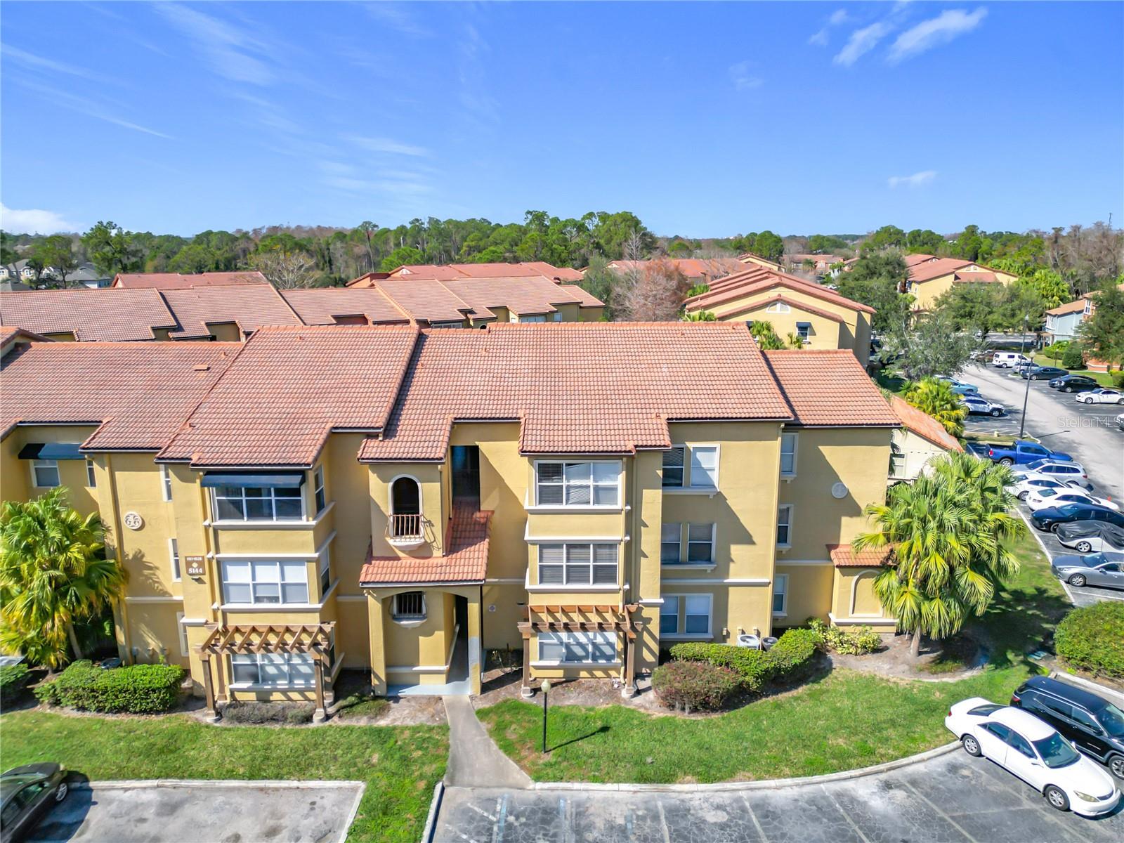 Listing photo 2 for 5144 Conroy Rd #35