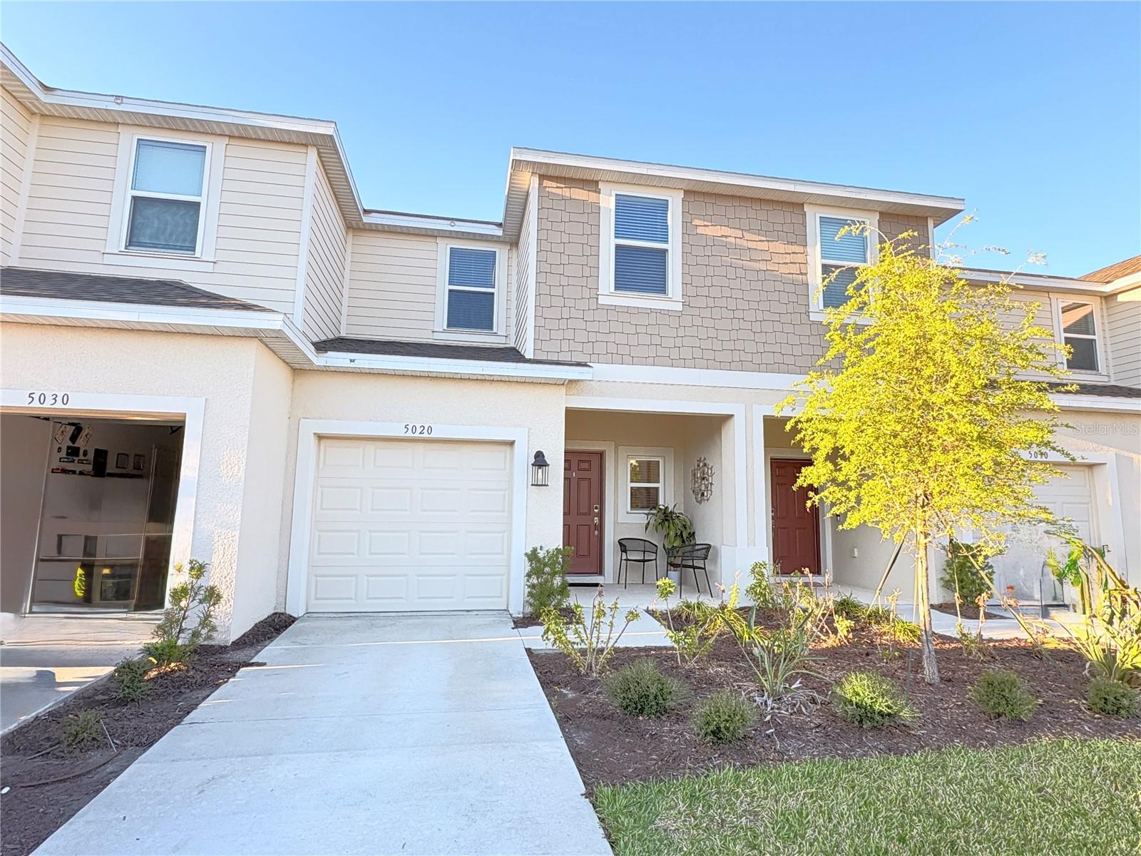 Listing photo 2 for 5020 Revolutionary Way