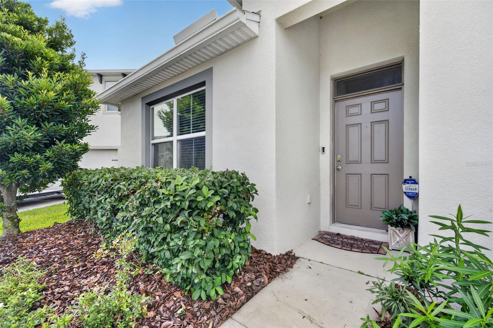 Listing photo 2 for 4367 Looking Glass Pl