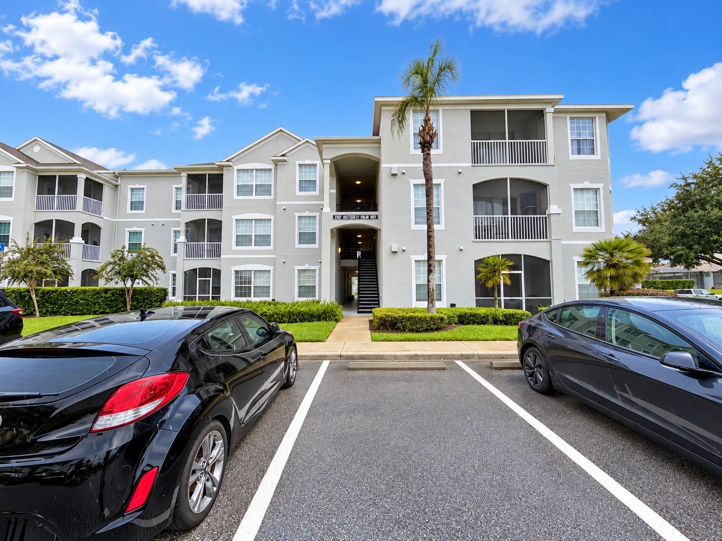 Listing photo 1 for 2307 Butterfly Palm Way #302
