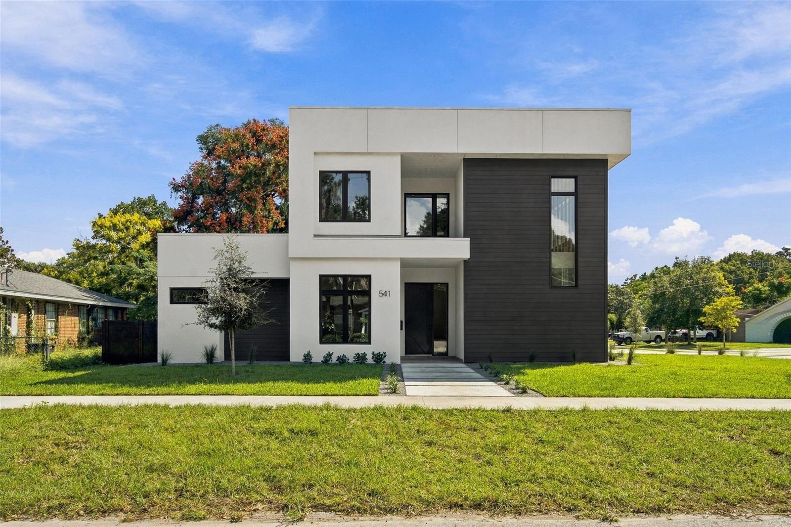 Listing photo for 541 Buckminster Cir