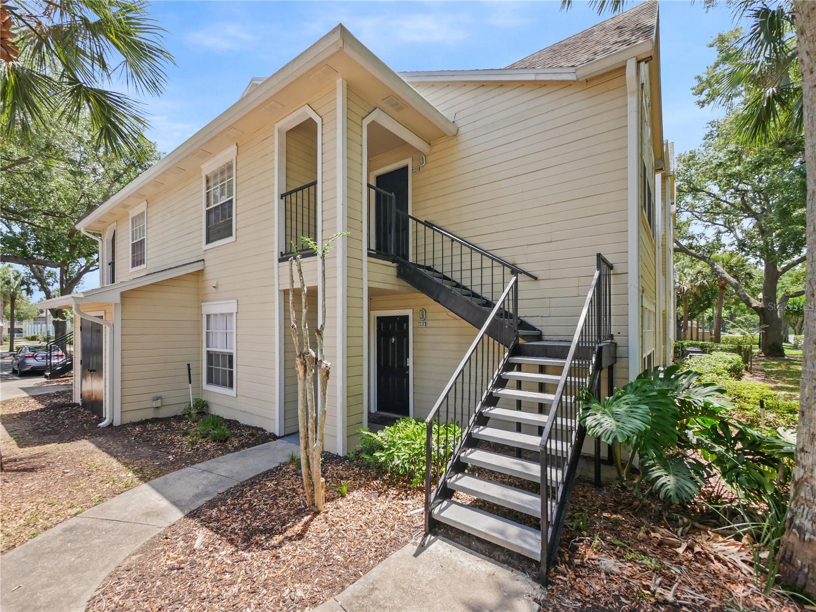 Listing photo 1 for 1023 S Hiawassee Rd #4028