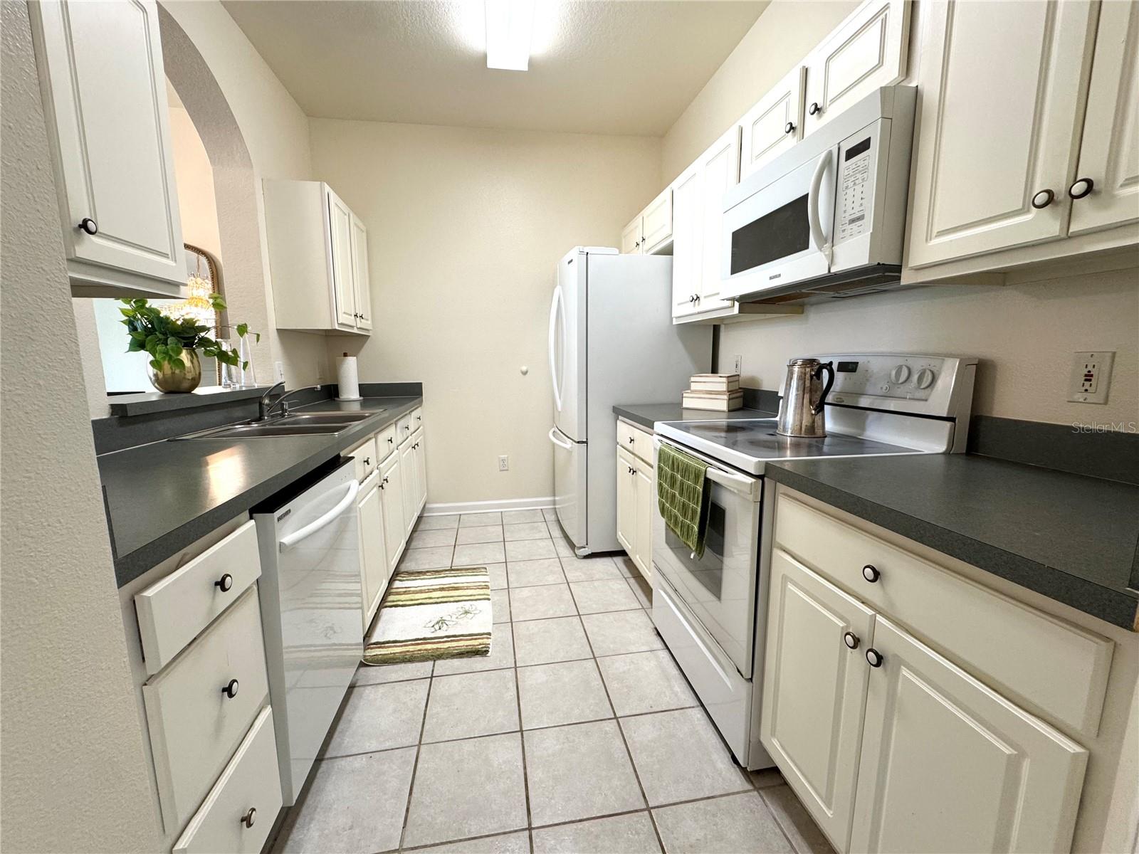 Listing photo 3 for 13524 Turtle Marsh Loop #627