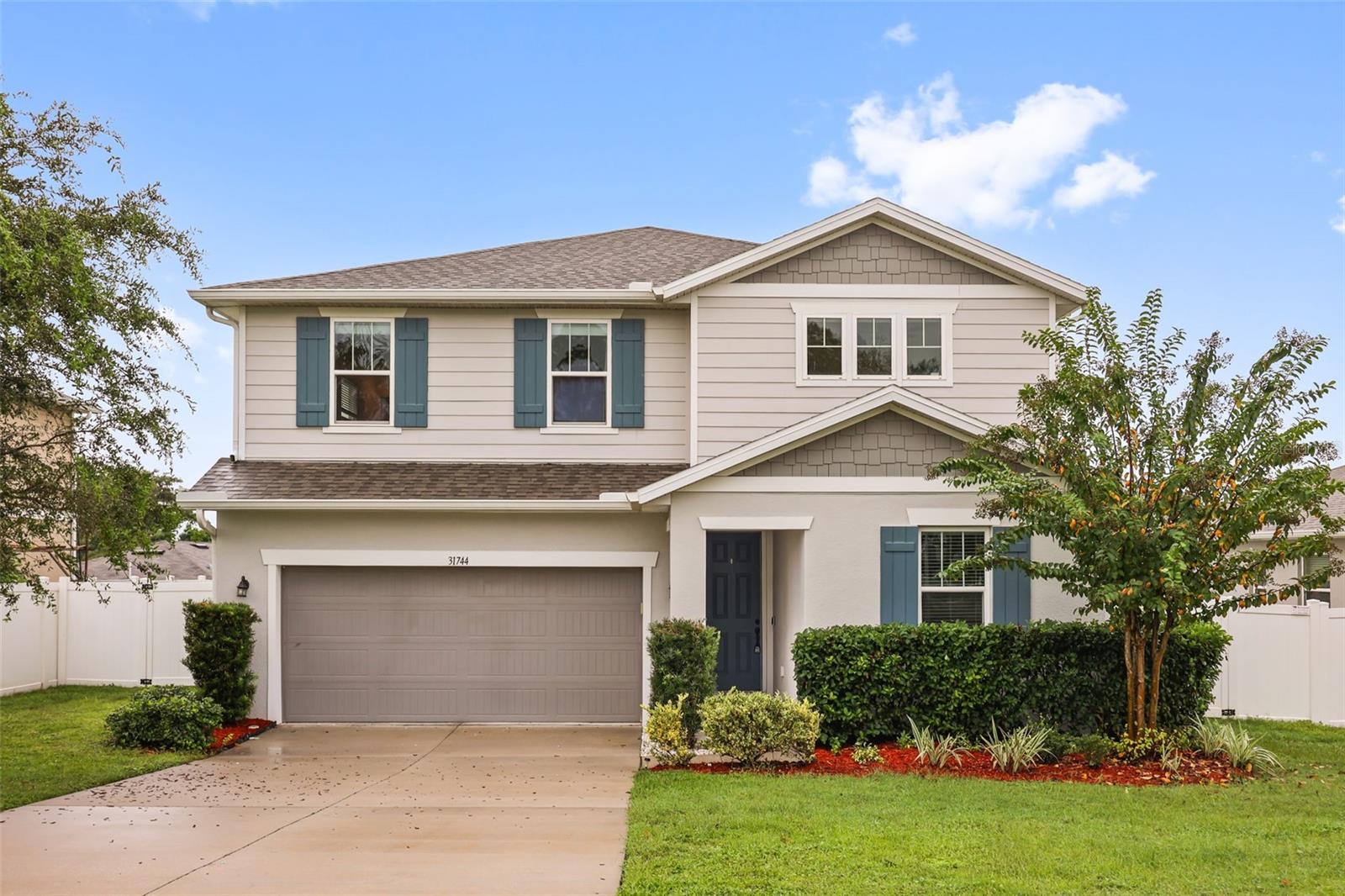 Listing photo 1 for 31744 Broadwater