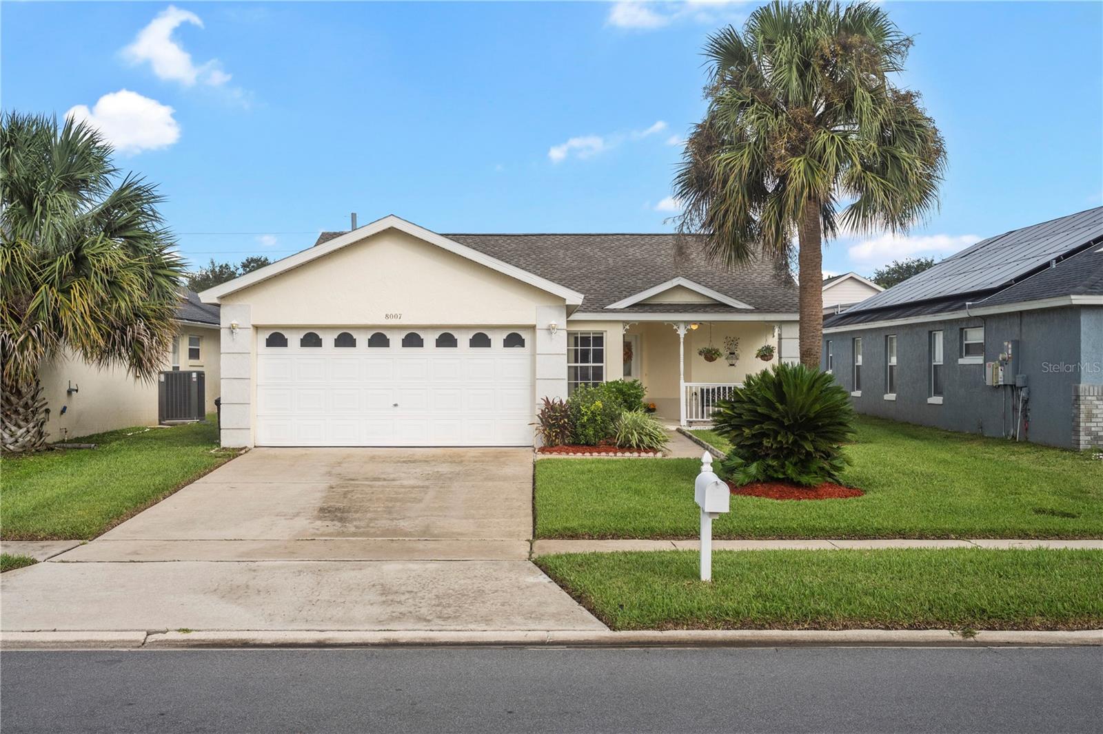 Listing photo 3 for 8007 Arrow Creek Rd